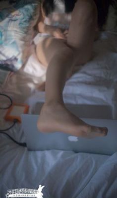 夜半梳头中的黄段开头_超清日韩免费观看