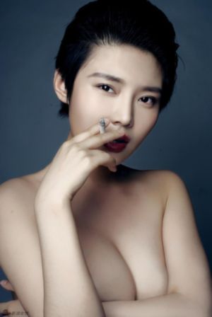 满床春水_高清电影观看