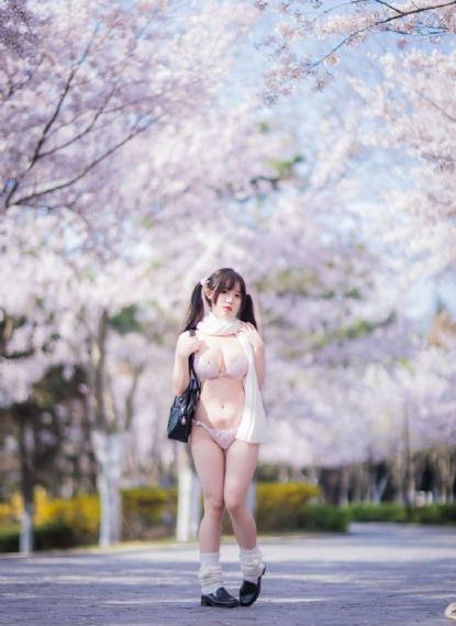 一个朋友的妈妈免费观看_迅雷手机免费观看